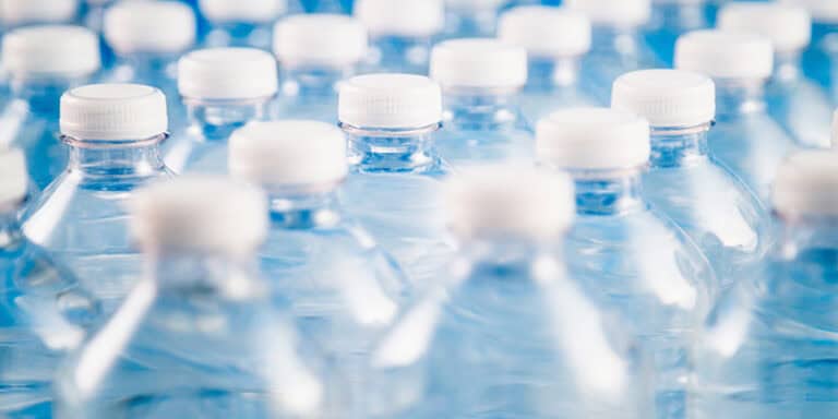 Acqua ritirata dal mercato: rischio contagio da stafilococco, ecco il marchio pericoloso