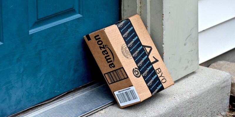 Amazon distrugge Unieuro: tutto al 90% solo oggi, merce quasi gratis