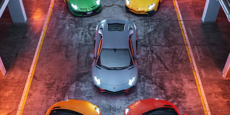 Modello Auto Lamborghini Aventador LP700-4 Scala 1:36 - Lega Di Zinco Con Porte Apribili, Effetto Pull-back, Rosa