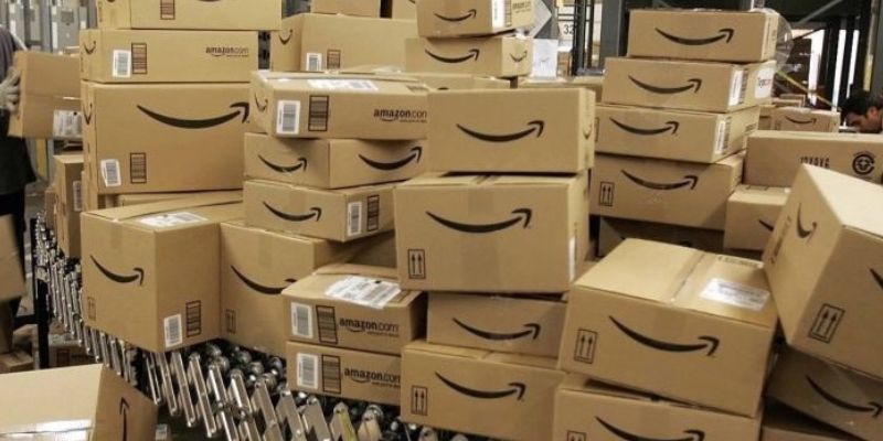 Amazon pazza, sconfitta Unieuro con offerte al 90% solo per oggi
