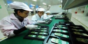 2 smartphone su 3 sono creati in Cina