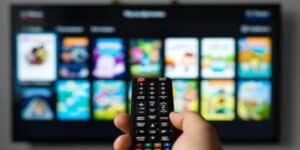 Netflix distrugge Sky e Disney+ con 3 serie TV che tutti stanno guardando