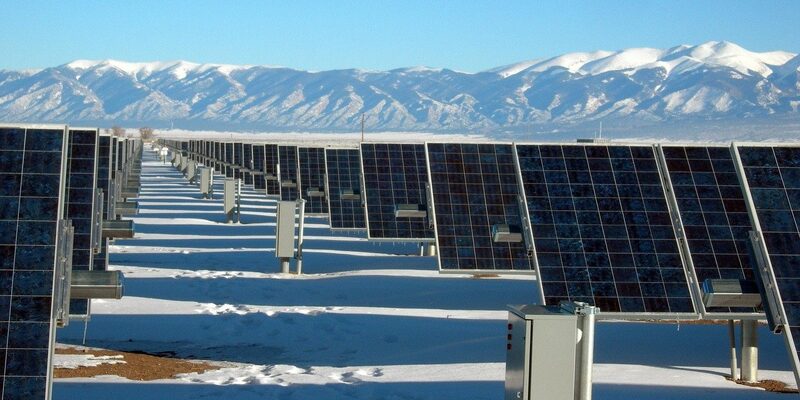 L’eolico e i pannelli solari hanno fatto risparmiare circa 99 miliardi