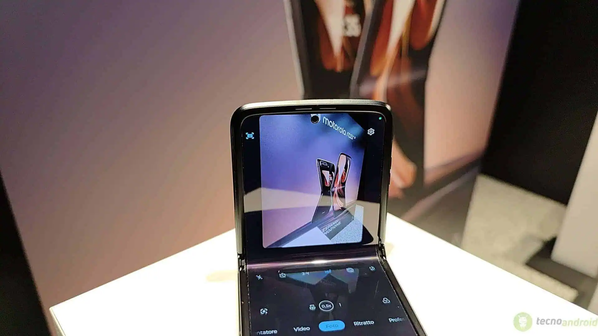 Motorola RAZR 2022 (11)