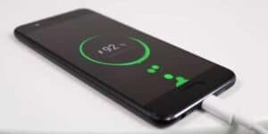Smartphone in carica tutta la notte