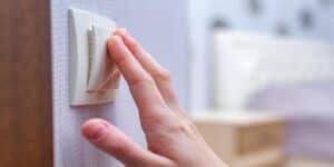 Spegnere le lampadine quando non servono