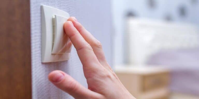 Spegnere le lampadine quando non servono