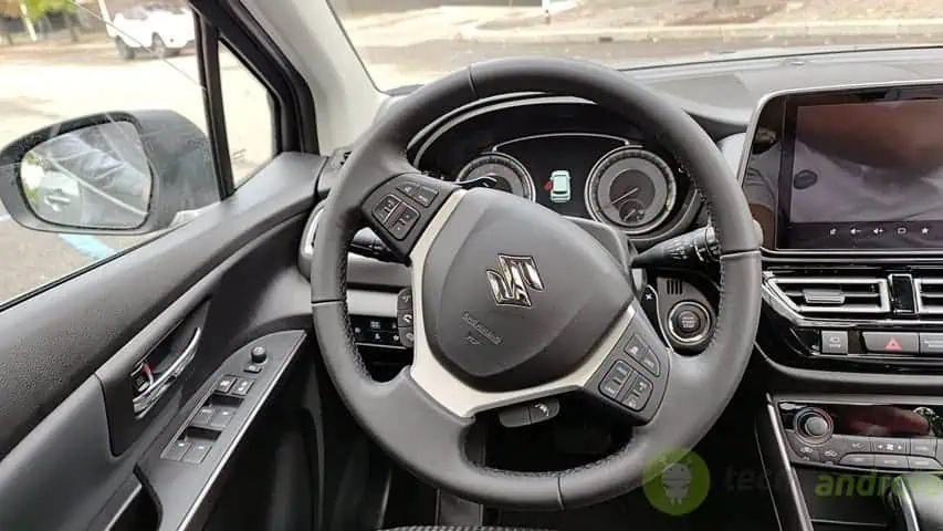 Suzuki S-Cross (16)