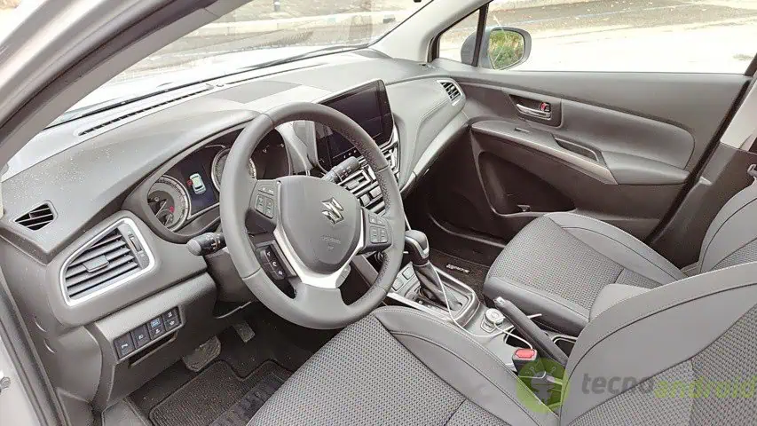 Suzuki S-Cross (17)