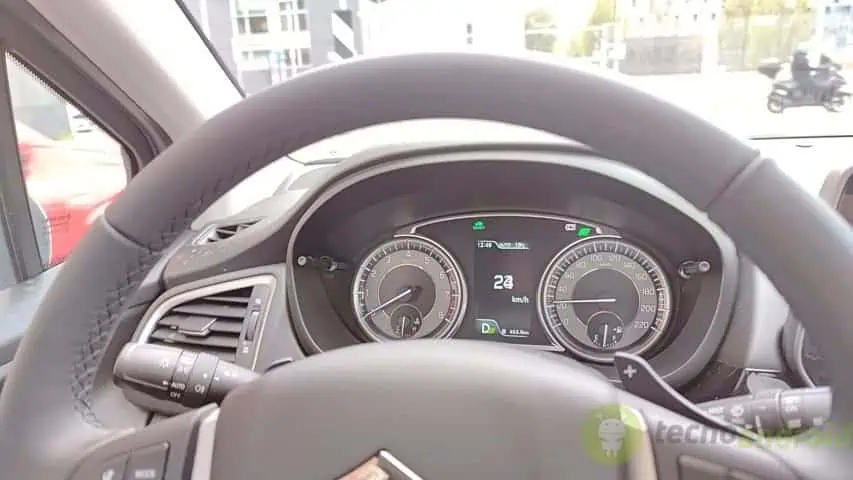 Suzuki S-Cross (22)
