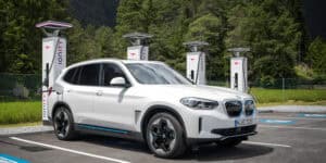 bmw-durante-ricarica-tuo-veicolo-elettrico-potrai-divertirti-attivita