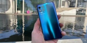 motorola-sviluppera-due-smartphone-pieghevoli-razr-prossimo-anno