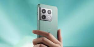 oneplus-11-includera-display-perforato-tre-fotocamere-50-mp