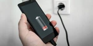 smartphone carica notte (1) (1)smartphone carica notte