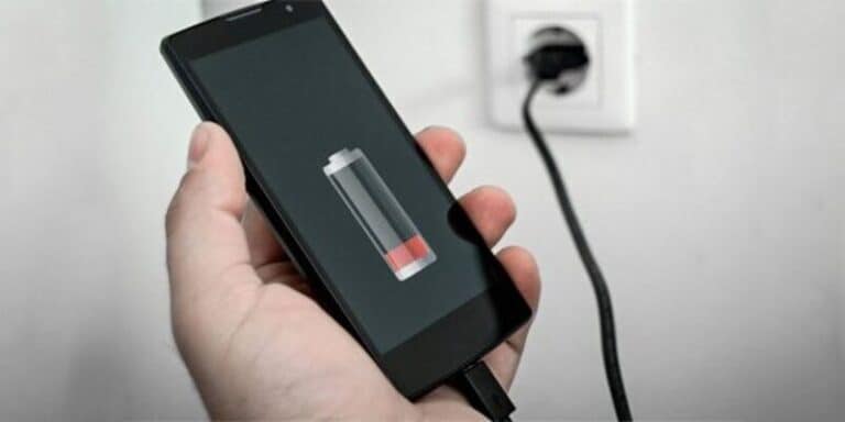 smartphone carica notte (1) (1)smartphone carica notte