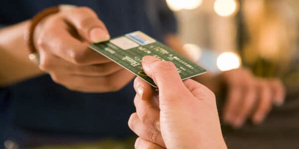 -tua-carta-credito-stata-rilasciata-in-questi-paesi-correre-ripari