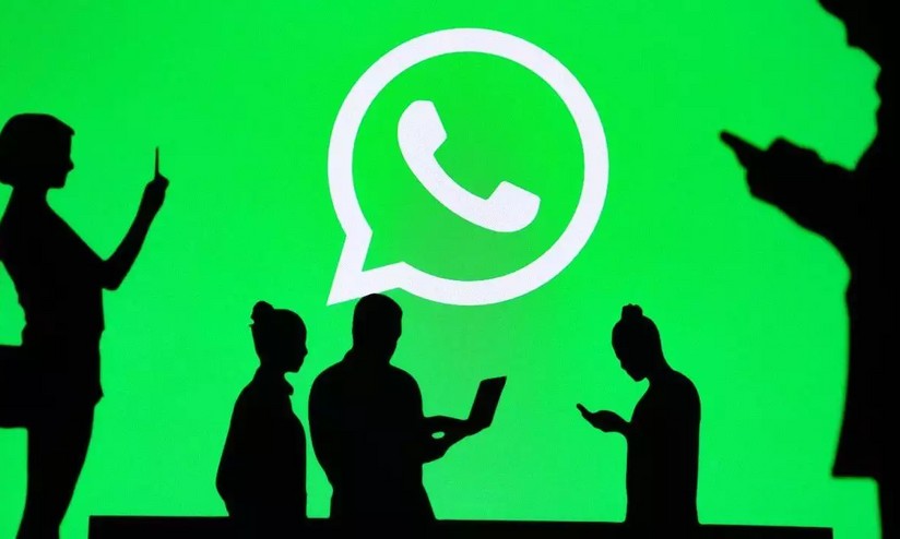 Whatsapp: lo smartphone comprato non contiene l'app e la donna aggredisce la commessa