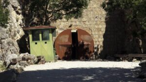 Bunker antiatomico alle porte di Roma, ecco cosa c'è al suo interno