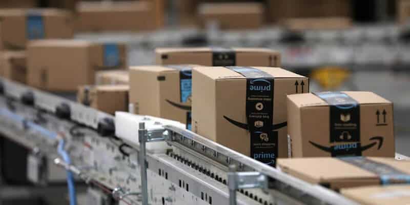 Amazon è folle: offerte Black Friday al 90% solo oggi, sono quasi gratis 
