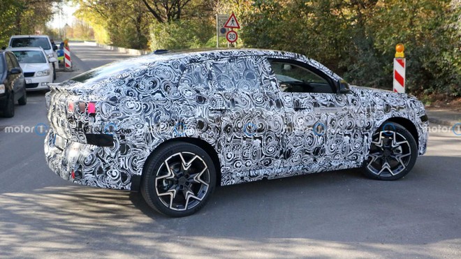 BMW-X2-foto-spia-elettrica-3