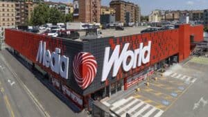 MediaWorld è impazzita: il mese del Black Friday con sconti al 70%