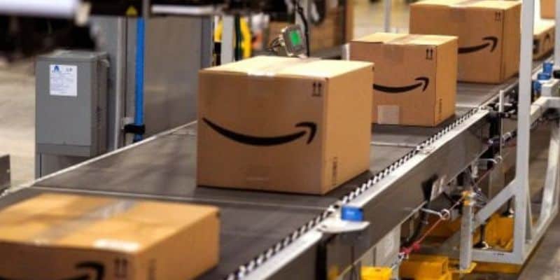 Amazon è pazza: Black Friday ufficiale con articoli gratis e offerte al 90%
