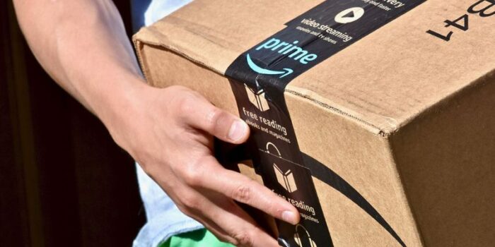 Amazon assurda: solo oggi Black Friday con offerte al 70% e prezzi quasi gratis
