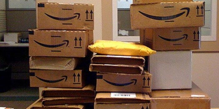 Amazon è folle: offerte al 90% e prodotti quasi gratis distruggono Unieuro