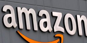 Amazon è fuori di testa: offerte Black Friday solo oggi al 90%, prezzi quasi gratis