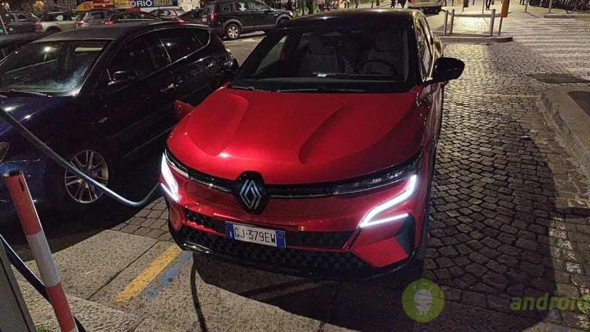 Renault Megane E-TECH (14)