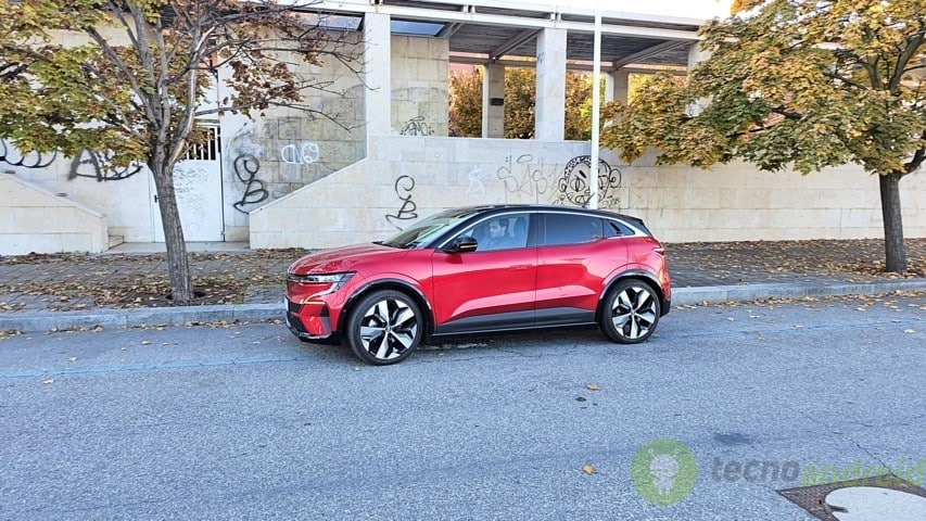 Renault Megane E-TECH (28)