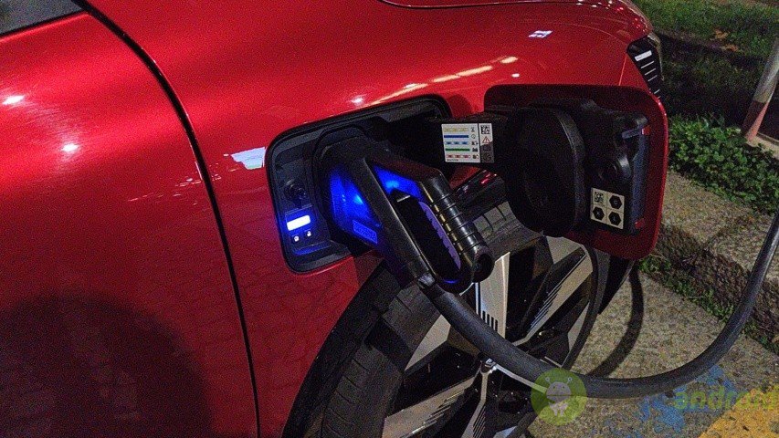 Renault Megane E-TECH (8)