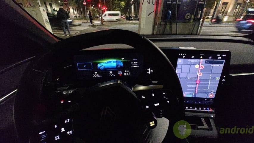Renault Megane E-TECH (9)