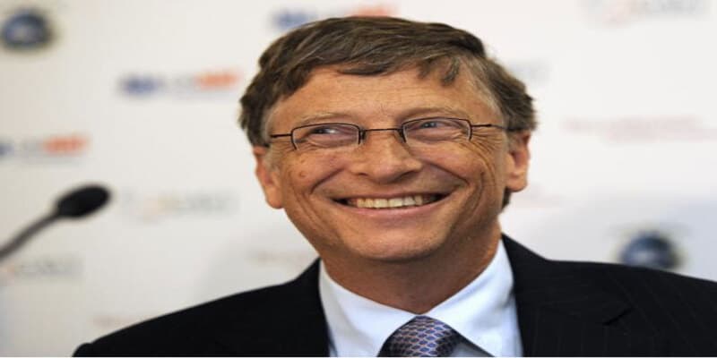 Secondo Bill Gates gli smartphone spariranno