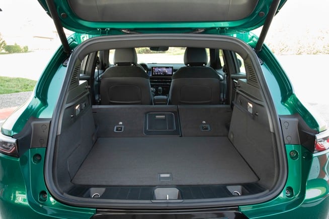 alfa romeo tonale plugin hrybrid q4 (4)