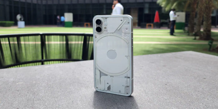 nothing-phone-1-riceve-primo-aggiornamento-android-13