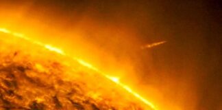 video incredibile di una cometa che si schianta contro il Sole