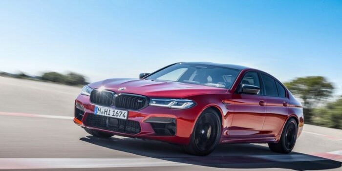 BMW-X2-modello-elettrico-spiato-su-strada