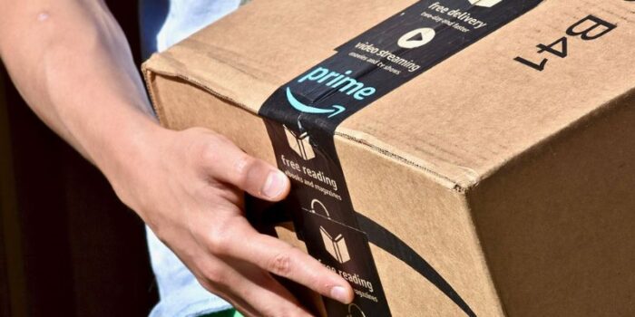 Amazon, regali quasi gratis e offerte al 70%, ecco il trucco per averli