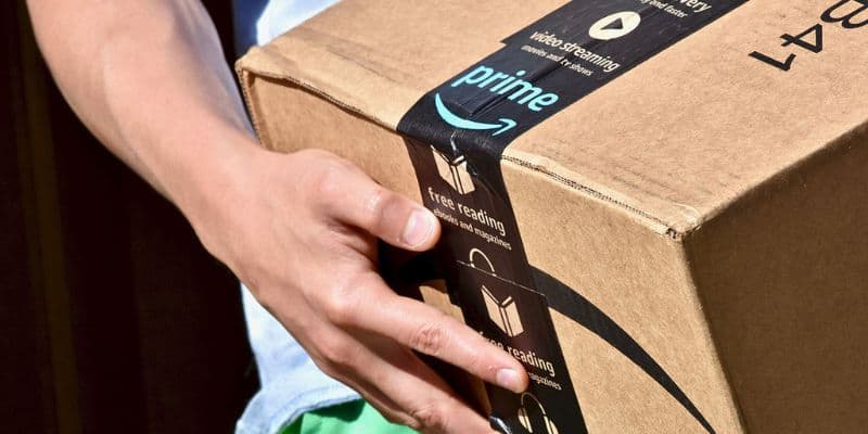 Amazon folle, smartphone al 50% di sconto solo oggi