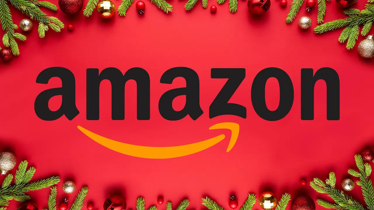 Amazon è folle a Natale, le offerte quasi gratis sugli smartphone distruggono Unieuro