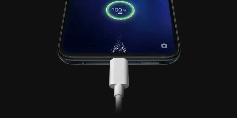Smartphone, se lo ricarichi di notte c’è qualcosa che dovresti sapere