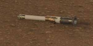 tubo che assomiglia ad una spada laser