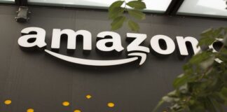 Amazon è folle, oggi al 70% le offerte sugli smartphone distruggono Unieuro