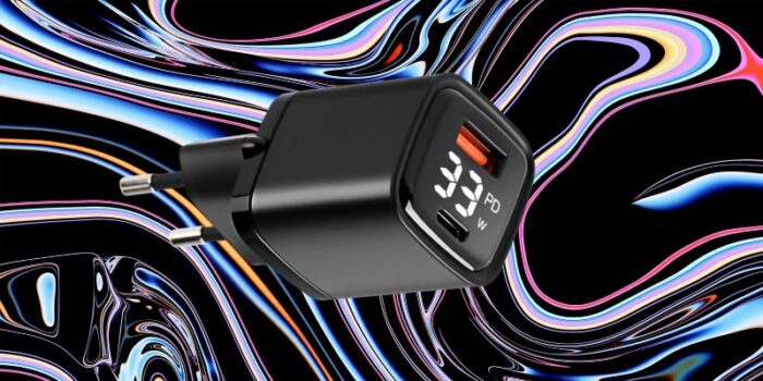 Caricatore USB 33W Super-VELOCE con display a 18 euro su Amazon