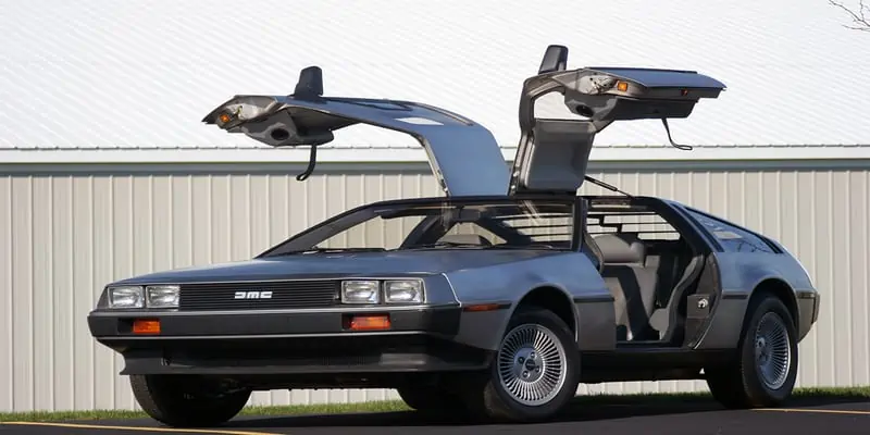 La DeLorean in mezzo ad una bufera legale