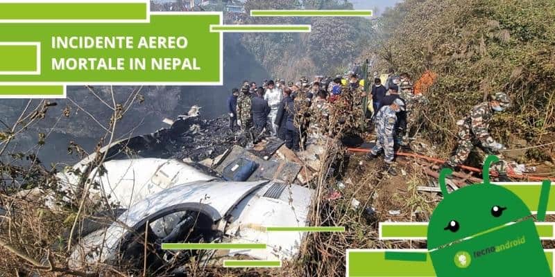 Nepal, il video girato da un passeggero un attimo prima dell'incidente aereo letale