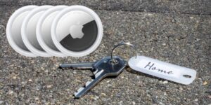 Apple AirTag, la confezione da 4 in offerta con il 14% di sconto su Amazon