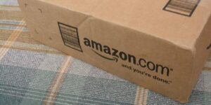 Amazon distrugge Unieuro, sconti e prezzi quasi gratis su tanti prodotti
