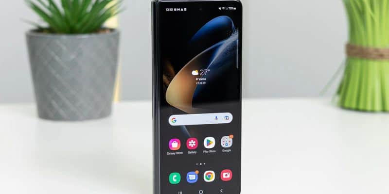 Samsung Galaxy Z Fold 5 avrà display più uniforme e fotocamera da 108 MP